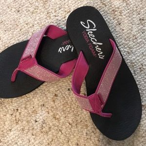 Skechers Yoga Foam Flip Flops